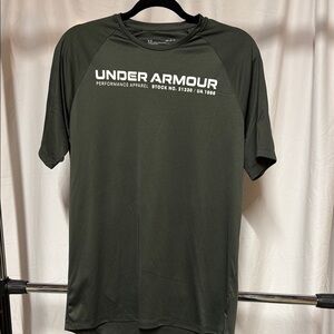 Under Armour Men's Green Performance Shirt